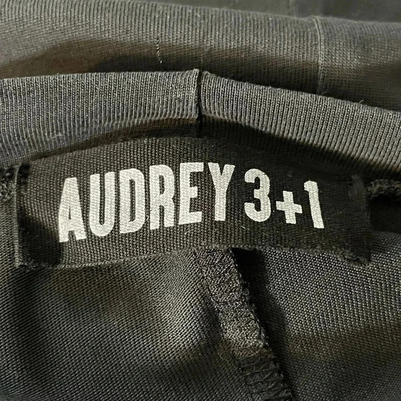 Audrey 3+1 Top T-Shirt Choker Collar Short Sleeve Boxy Tunic Sexy Black Gray OS - Picture 7 of 12